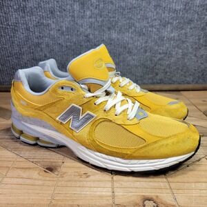 New‎ Balance 2002R Men's 13 Egg Yolk Yellow Suede Shoes 2022 M2002RHT Sneakers